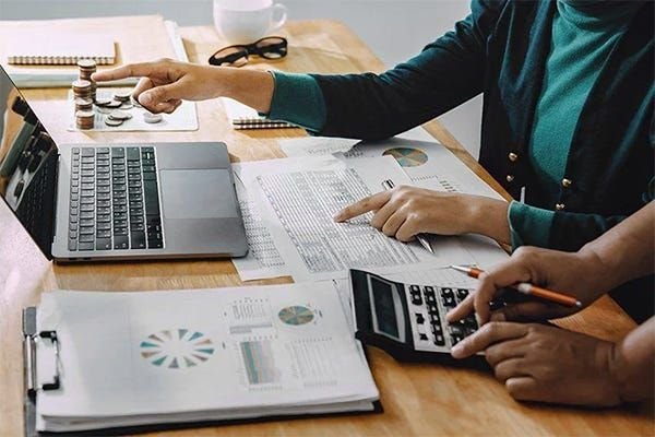 Accounting and Bookkeeping for Startups in the UAE: What You Need to Know